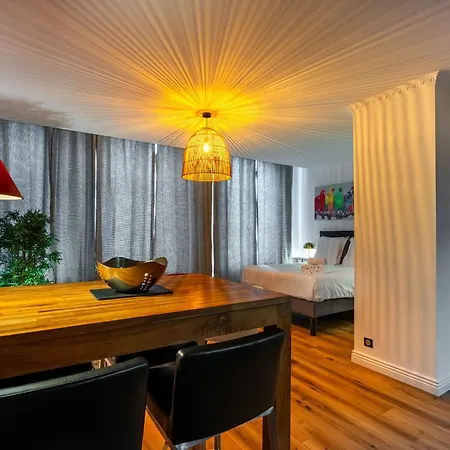 Le Relais Ducal - D'hotes Vieille 아파트 *